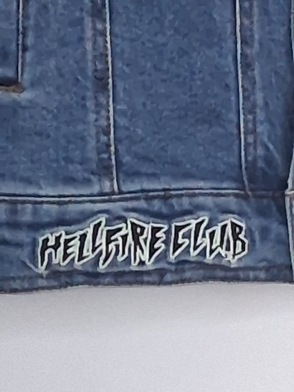 Stranger Things Hellfire Club Demobat Slayer Denim Vest XS Eddie Munson Sleeve - Picture 4 of 5